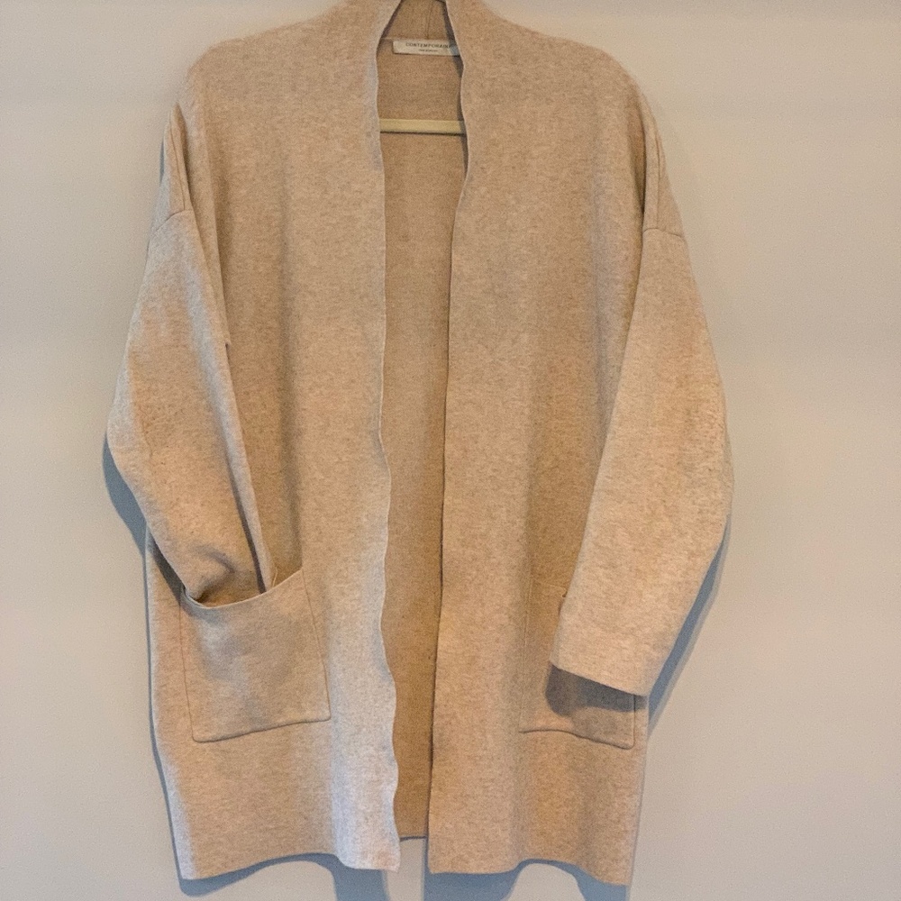 Beige Contemporaine Par Simon Cardigans
